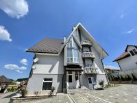 Вілла MILARO - Bed and Breakfast Skhidnytsya