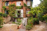 B&B Henley-on-Thames - The Victoria - 4 Bedroom Townhouse With Parking - Bed and Breakfast Henley-on-Thames