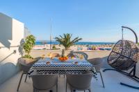 Beachfront Žnjan Apartments - B&B Split