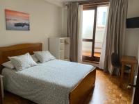 Camera Queen Standard