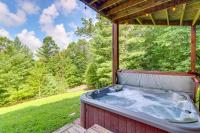 Charming Morganton Cabin with Hot Tub and Game Room! - B&B