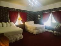 Deluxe Queen Room with Two Queen Beds