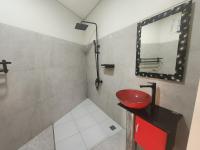 Camera Matrimoniale con Vista Giardino