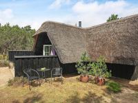 B&B Blåvand - 6 person holiday home in Bl vand - Bed and Breakfast Blåvand