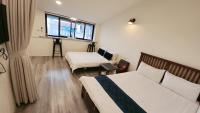 Quadruple Room with Private Bathroom