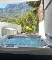 Deluxe Suite with Spa Bath