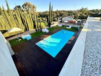 Villa Moderna Exclusiva con Jardín Privado La Villa de Sevilla - B&B Guillena