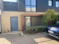 Homely & Warm Trumpington House w Parking, 5 mins drive to Bio Medical Campus, Addenbrooke's & Papworth hospitals - Chambres d'hôtes Cambridge