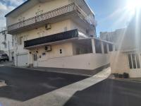 Apartments Ćulav - Bed and Breakfast Makarska