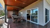 Rumah Pantai by Ready Set Stay - BYO LINEN & TOWELS - B&B Smiths Beach