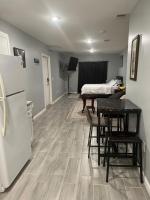 B&B Newark - Cozy Inspired Studio Apartment - Bed and Breakfast Newark