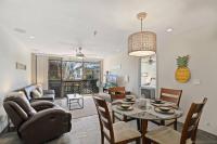 In the Heart of Mission Beach - A Pineapple Paradise - B&B