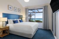 Seafront Villa - Full Ocean Views