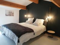 B&B Doulezon - Maison 6 personnes avec jacuzzi privatif - Bed and Breakfast Doulezon