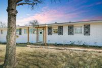 Hermes Ranch House with Hot Tub - 4 mi to Fred - B&B