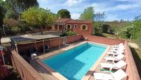 La Bastide de la Peyrolière avec piscine et tennis face au Luberon - Chambres d'hôtes Apt