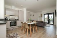 Brand New 2 bedroom apartment Centre of Solihull - Chambres d’hôtes Solihull