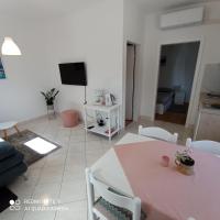 Apartment MONAS II - B&B Pjescana uvala