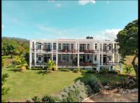 Ivy's Cove Beach Side Condo - Luxury Villa - B&B Whitehouse