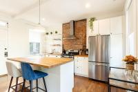 Walk to Rhinegeist, Findlay Market, FREE Streetcar - B&B Cincinnati