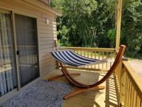 Tiny home with hammock loft BBQ and yard - B&B Phenix City