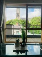 Courthouse View Penthouse 2 - Ferienwohnung Clifden
