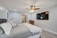 Ananda Farmhouse and Retreat. - B&B Lake Worth Beach