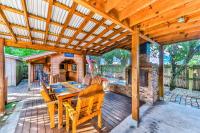 Outdoor Oasis - B&B