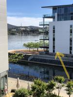 Lakeview Luxe - EV charger, Pool, Gym, Location + - B&B Kingston