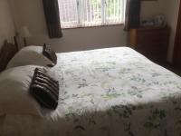 Albertine ,A warm welcome awaits you ,Offering en-suite room only accommodation,Ideal location for Solent Way ,High Street ,Isle of Wight ,New Forest - Chambres d'hôtes Lymington