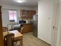 Appartamento con 3 Camere da Letto