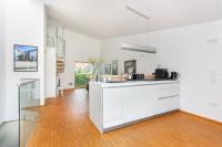 Contemporary bolthole, short walk from City - Ferienwohnung Canterbury