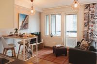 Rauhallinen asunto, sauna ja iso parveke - raitiovaunureitin varrella - B&B Tampere