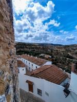 B&B Setenil de las Bodegas - CASA PUERTA ARABE - Bed and Breakfast Setenil de las Bodegas