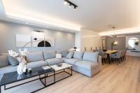 Luxury 4 Bedrooms Apartment Near Flisvos Marina - Bed and Breakfast Piraeus