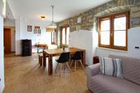 Apartment Dezo Istria - B&B Isola d'Istria