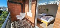 Stylish Terrace Living in Paddington's Heart - Bed and Breakfast