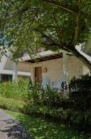 Villa with Garden View