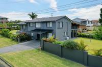 B&B Ulladulla - Rennies Sands, Stay 4 pay 3 for the whole month of April - Bed and Breakfast Ulladulla