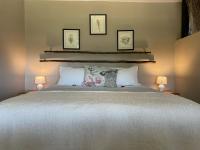 Classic Queen Room
