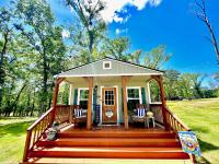 SLEEPS SIX - Rent Entire WATERFRONT CABIN #1 - B&B Etoile