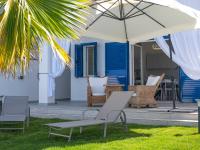 Villa Marisa - Villa di Lusso Fronte Spiaggia - Chambres d’hôtes Cittadella del Capo