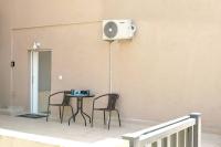 Beachside Apartment-Pool-Parking - B&B
