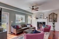 East Asheville Family Getaway - Bed and Breakfast