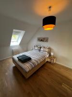Belle maison familiale proche du lac - Bed and Breakfast