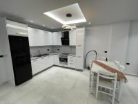 Alpha Lux Apartment - B&B Sarandë