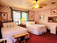 Deluxe Queen Room with Two Queen Beds