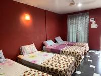 Economy Quadruple Room