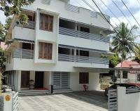 B&B Trivandrum - PAZHOOR RESIDENCY HOME STAY THREE BED ROOM Deluxe - Bed and Breakfast Trivandrum