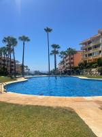 2 bedrooms with pool, terrace and balcony - B&B Fuengirola